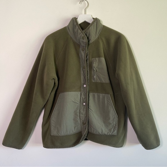 Te Verde Jackets & Blazers - Te Verde green button down fleece jacket size large